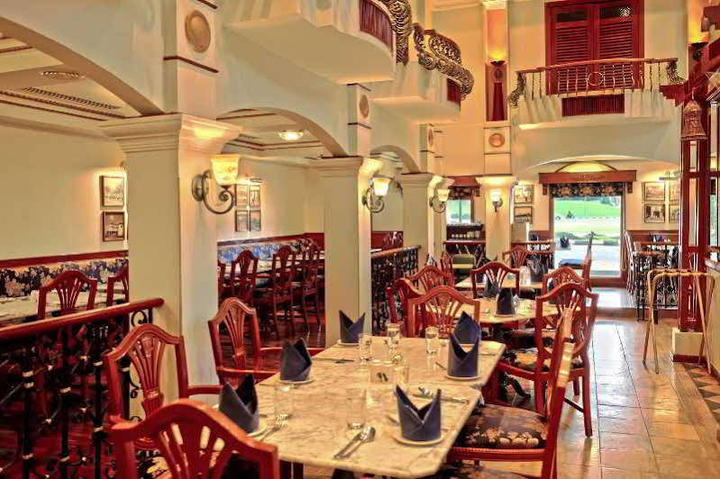 The Apartments At Merdeka Palace Hotel Kuching Ngoại thất bức ảnh